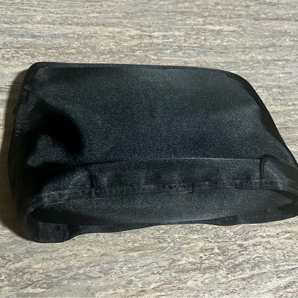 Monteil Paris cosmetic bag - Picture 2 of 15